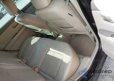 2010 Nissan Sentra 2.0Sl z USA, uszkodzony, nr VIN 3N1AB6AP5AL679011